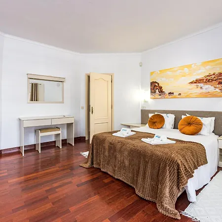 Solar Palmeiras Албуфейра